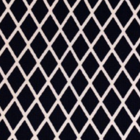 Forever 21 women's Mini Skirt - Picture 2 of 2